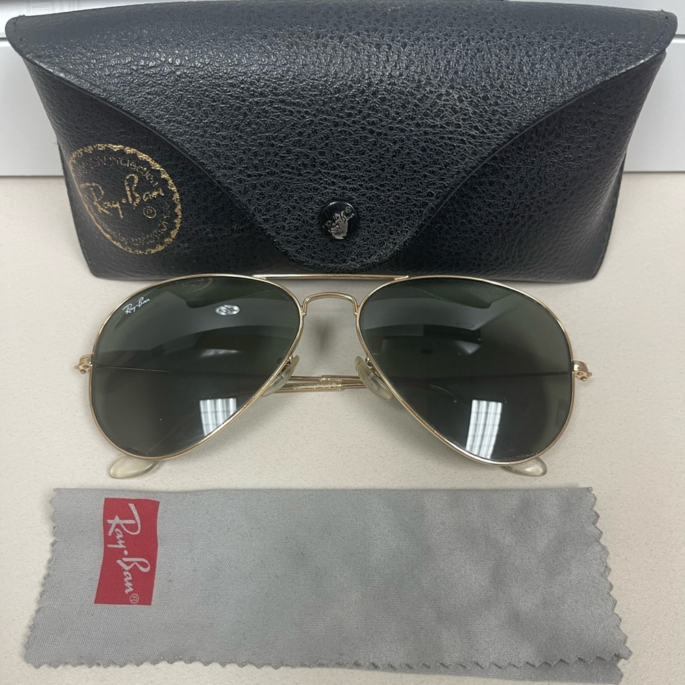 Ray-ban Aviator Classic - Case and Cleaning Cloth